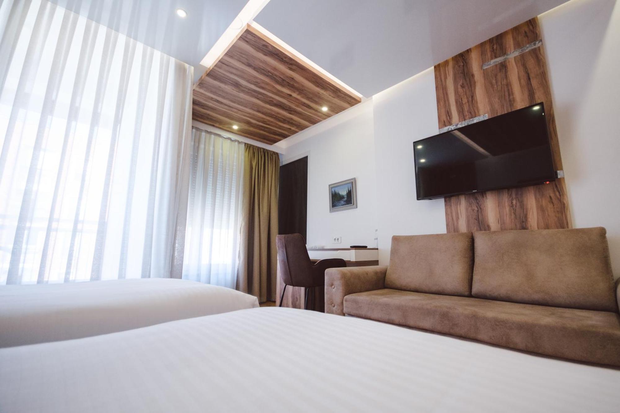 Star Hill Hotel & Spa Pristina Eksteriør billede
