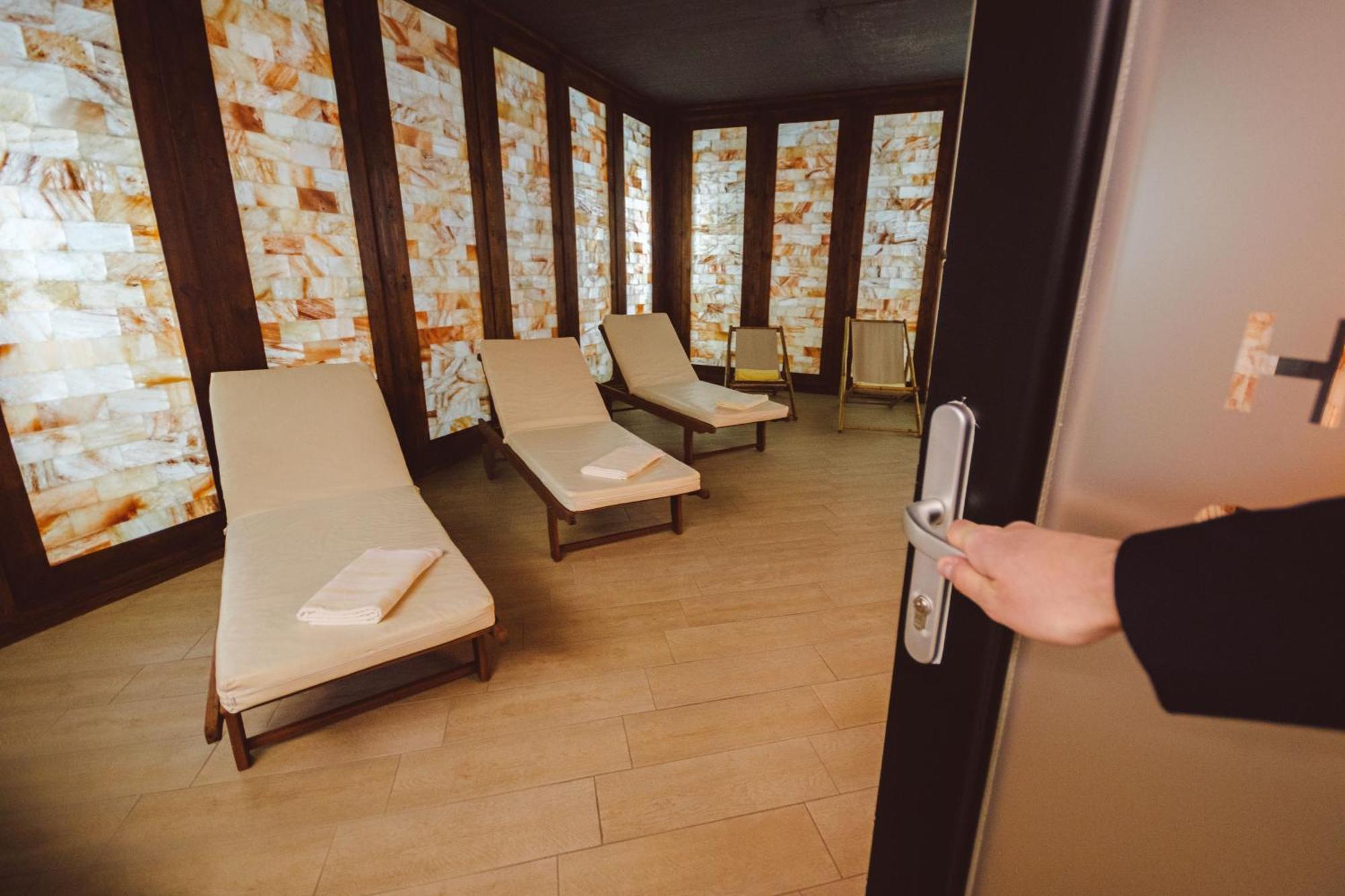 Star Hill Hotel & Spa Pristina Eksteriør billede